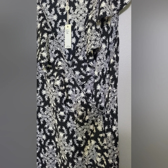 NWT Max Studio Black and White Ruffled Midi Dress XL - Picture 3 of 4